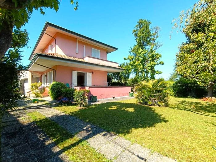 Casa con 6 locali in vendita in Via Pontremoli, Bondano Partaccia, Massa