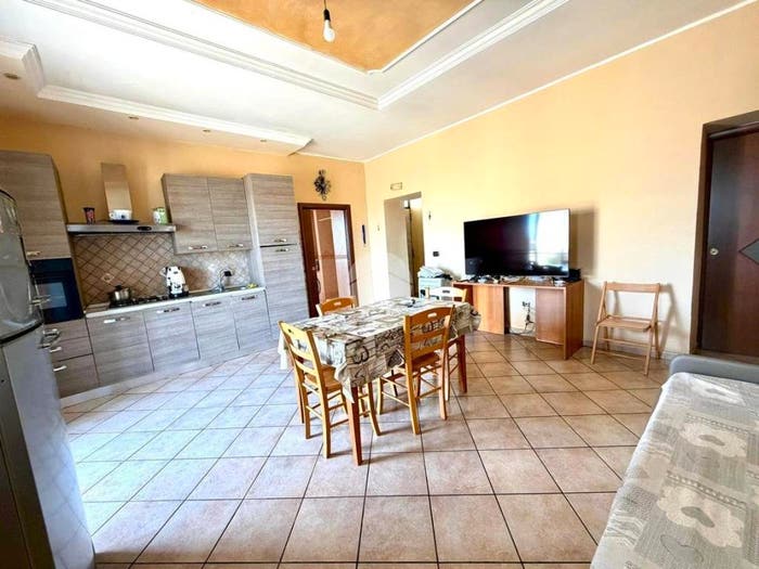 Appartamento trilocale in vendita in Via emilio scaglione, Piscinola, Napoli