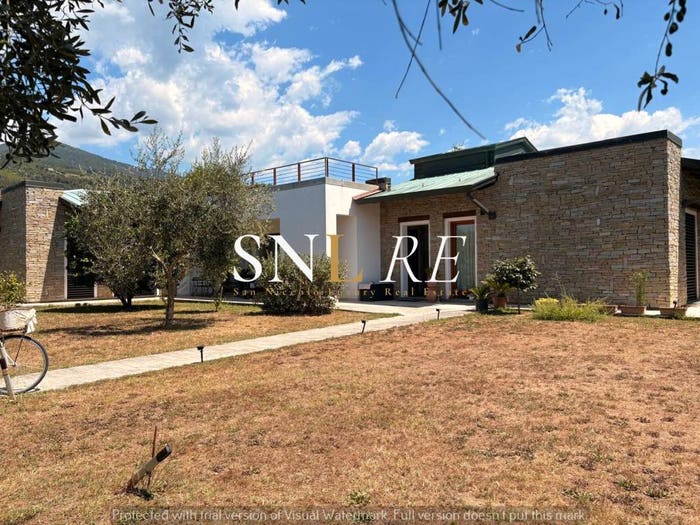 Casa con 6 locali in vendita in Via Romana Est, Marina Verde Renella, Montignoso