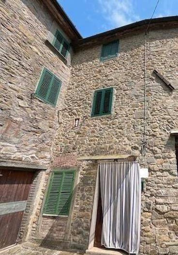Casa con 6 locali in vendita in Castelli Pescia Nord, Pescia
