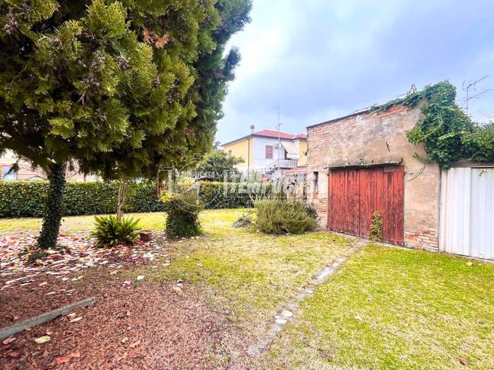 Casa con 5 locali in vendita in Via U Bustacchini, Roncalceci Longana, Ravenna