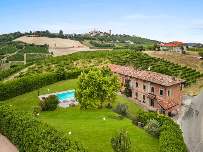 Casa con 6 locali in vendita in Via San Siro, Centro, Calosso