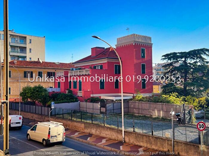 Appartamento bilocale in vendita in Via Aurelia, Centro, Loano