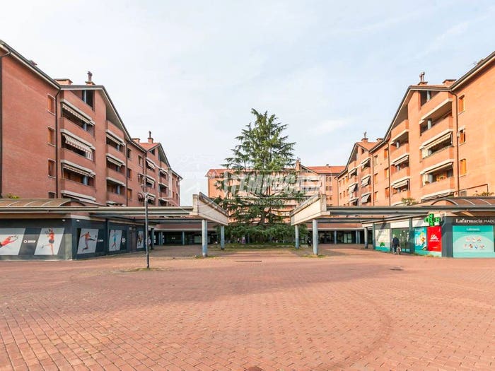 Appartamento trilocale in vendita in Via Madonna in Campagna pzza, Centro, Bollate