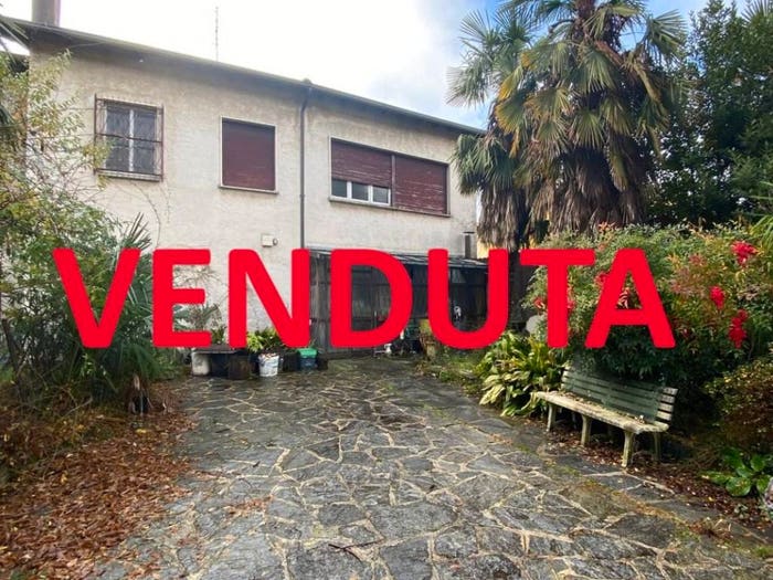 Casa con 6 locali in vendita in Via Roma, Centro, Casale Litta