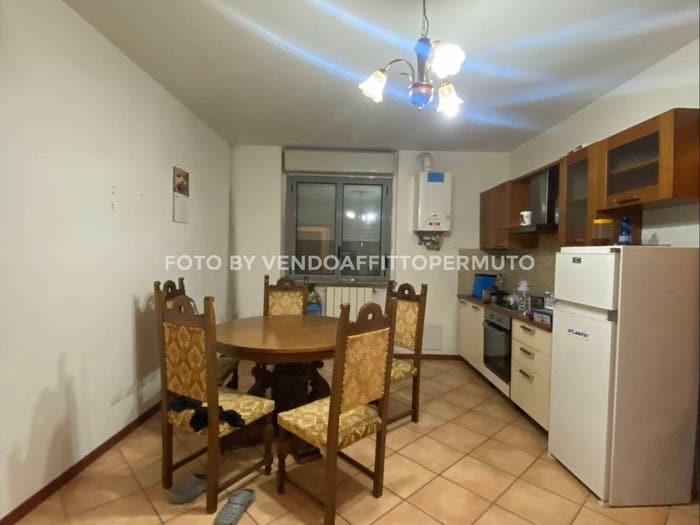 Appartamento bilocale in vendita in VIA DEL COMMERCIO, Romano di Lombardia