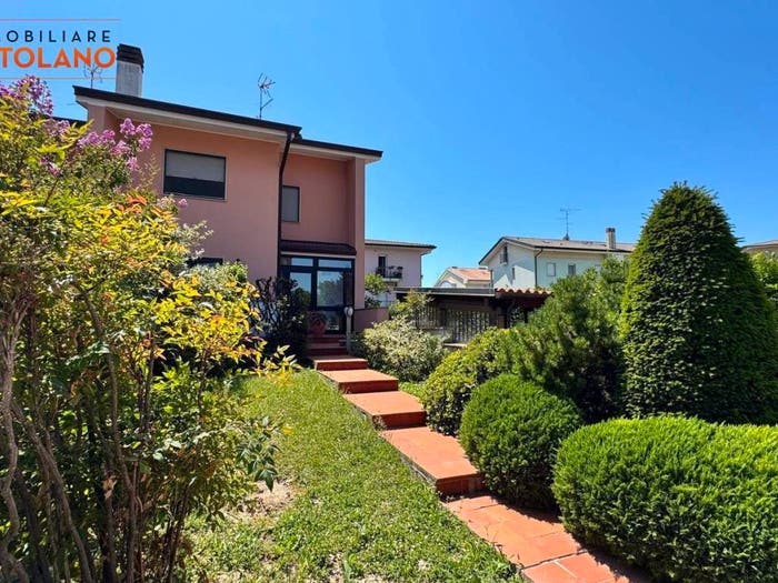 Casa quadrilocale in vendita in Via Crociera, Centro, Monfalcone