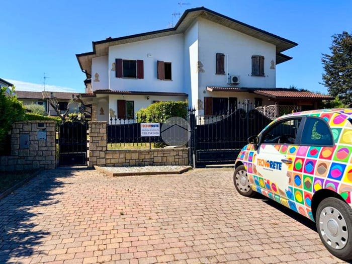 Casa con 5 locali in vendita in Via Piemonte, Centro, Poncarale