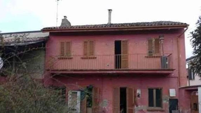 Casa con 6 locali in vendita in Via Risorgimento, Centro, Zeme