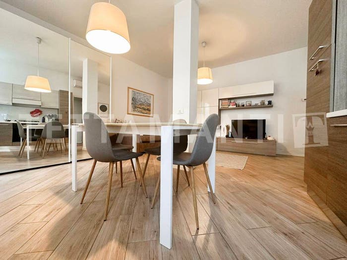 Appartamento bilocale in vendita in Via Milano, Borghi, Como