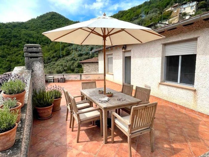 Casa bilocale in vendita in Via comunale, Borghetto d'Arroscia