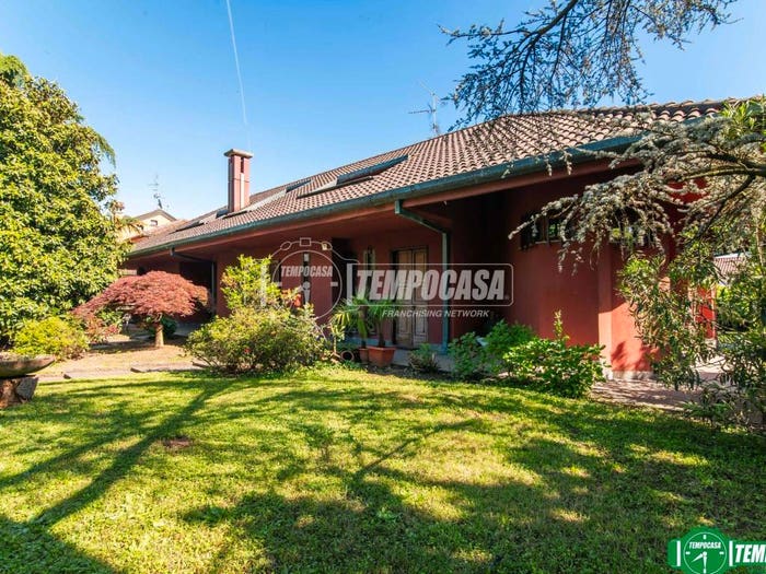 Casa con 6 locali in vendita in Via GRAMSCI, Centro, Arese