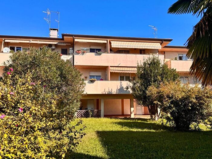 Appartamento trilocale in vendita in Via Rubignacco, Centro, Cividale del Friuli