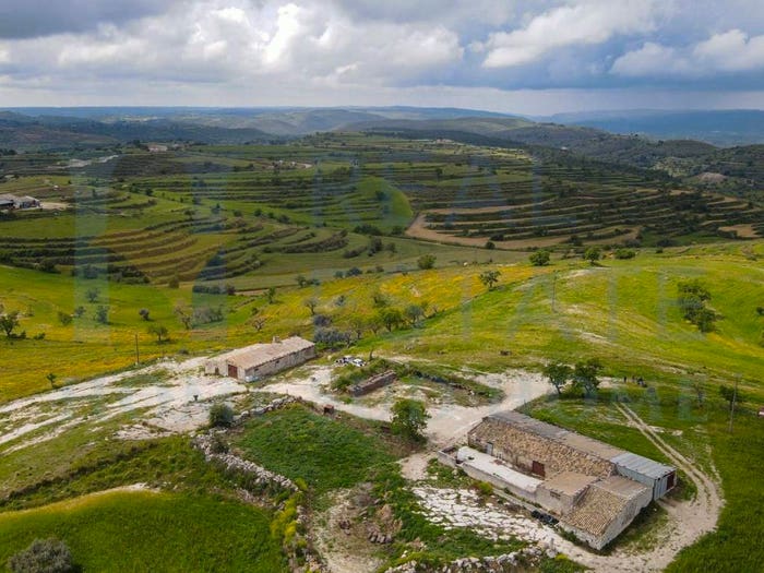 Casa in vendita in Strada Provinciale Chiaramonte, Giarratana