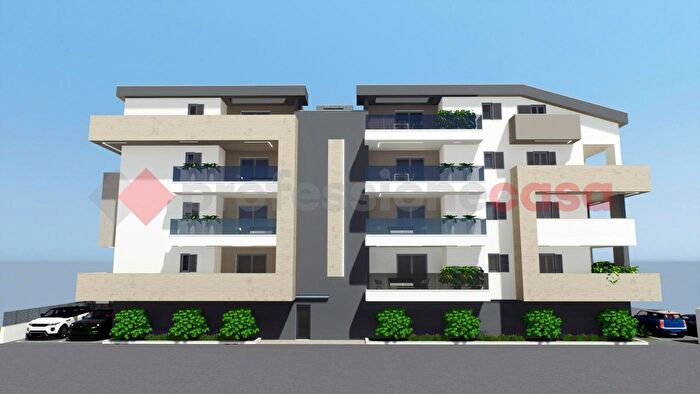 Appartamento trilocale in vendita in Via Merano Snc, Alba Adriatica