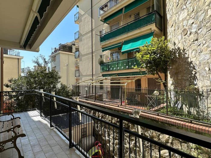 Appartamento bilocale in vendita in Via Vesuvio, Oregina, Genova