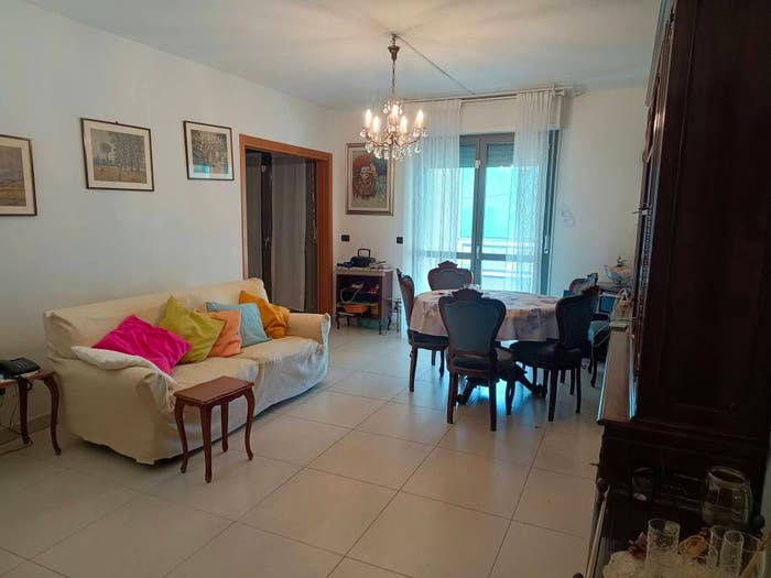 Appartamento quadrilocale in vendita in Porta a Mare, Pisa