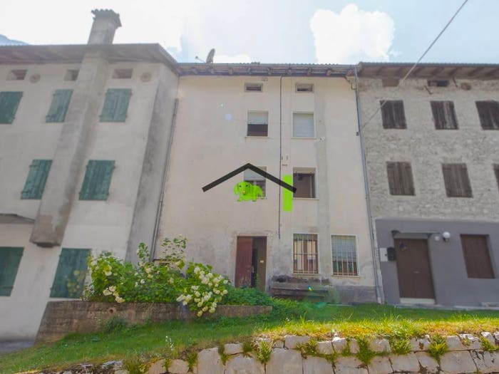 Casa con 6 locali in vendita in Località Contron, Claut