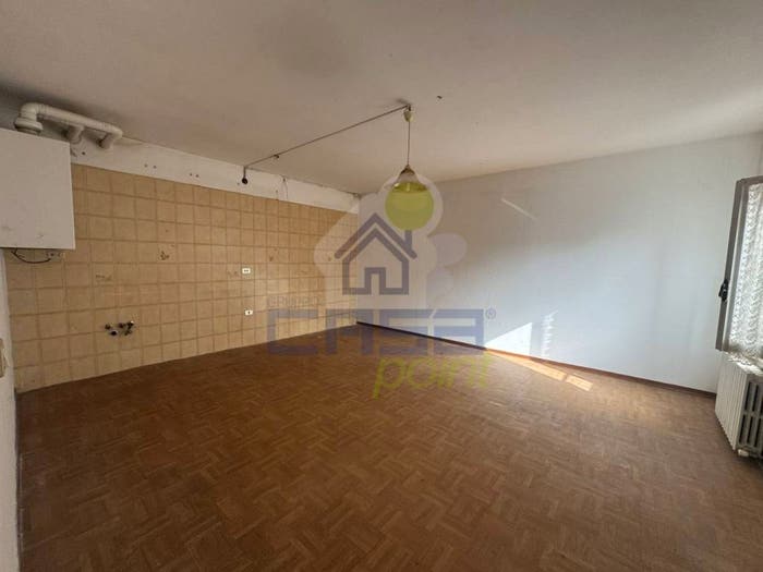 Appartamento con 5 locali in vendita in via Avanzi, Centro, Luzzara