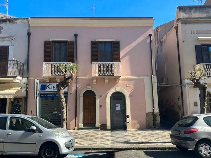 Casa quadrilocale in vendita in VIA UMBERTO I, Centro, Milazzo