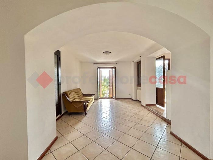 Appartamento bilocale in vendita in Via Manzoni, Dagnente, Arona