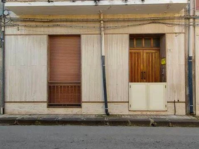 Casa con 5 locali in vendita in Via Piave, Floridia