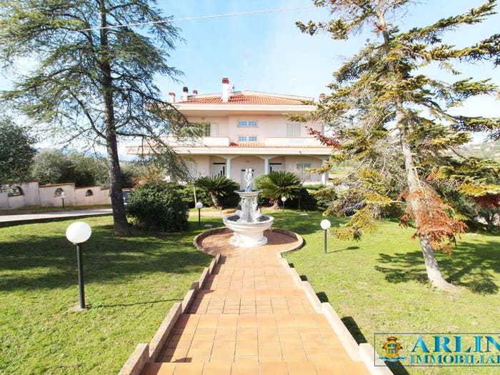 Casa con 6 locali in vendita in Via della Cona, Cona, Città Sant'Angelo