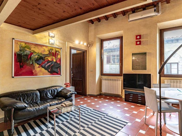 Appartamento quadrilocale in vendita in Piazza dei Pitti, Ponte Vecchio Pitti, Firenze