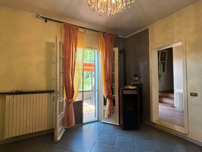 Appartamento quadrilocale in vendita in Strada Val Sporzana, Fornovo di Taro
