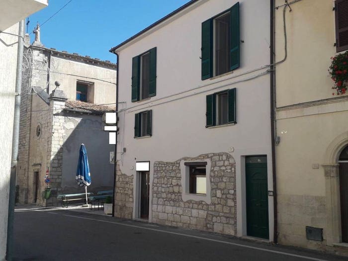Casa con 5 locali in vendita in Via del Municipio, Centro, Serramonacesca