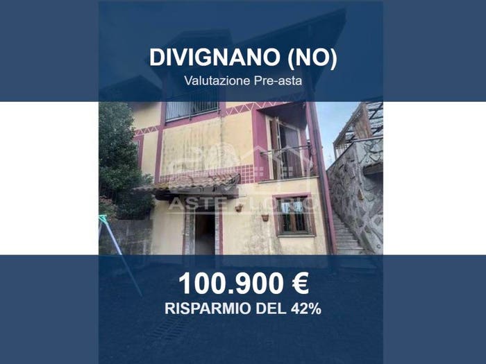 Casa con 6 locali in vendita in Via Schiappina, Divignano