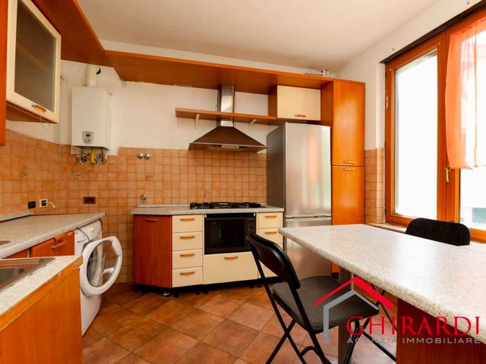 Appartamento trilocale in vendita in Via Chiaravagna, Sestri Ponente, Genova