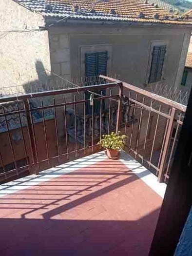 Appartamento con 5 locali in vendita in Cinigiano