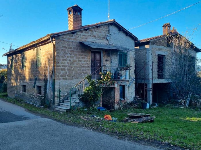 Appartamento trilocale in vendita in via romana vecchia, Torri in Sabina