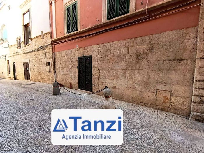Appartamento con 6 locali in vendita in Via Nazareth, Centro Storico, Barletta