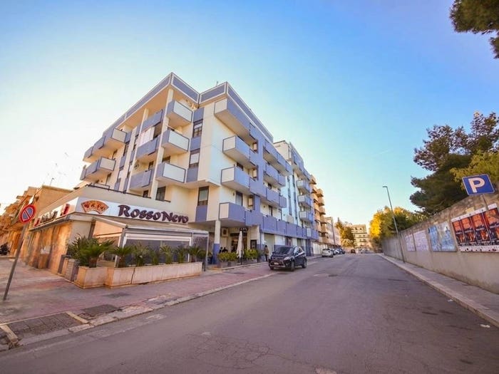 Appartamento quadrilocale in vendita in Via Pace Brindisina, Commenda, Brindisi