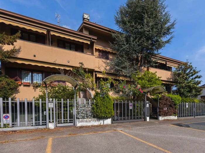Casa con 5 locali in vendita in Via per Seregno, Desio
