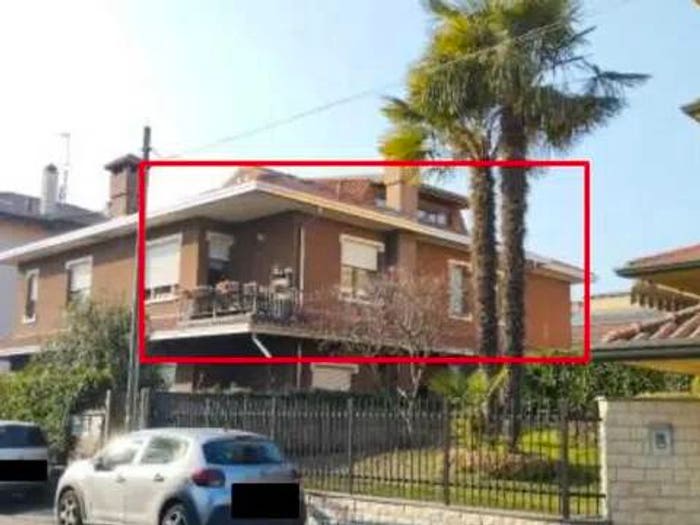 Appartamento con 6 locali in vendita in Via Thaon De Revel, Centro, Parabiago