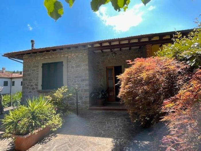 Casa con 6 locali in vendita in Castelli Pescia Nord, Pescia