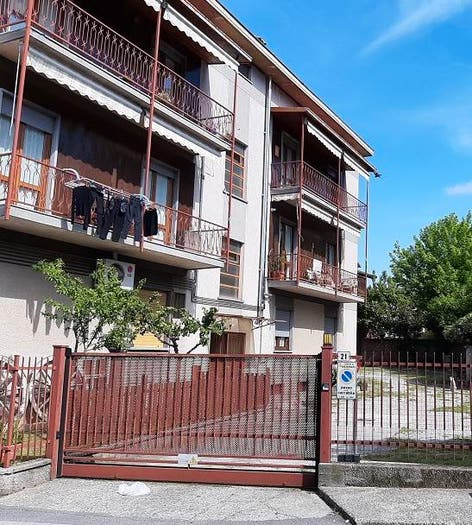 Appartamento trilocale in vendita in Via Bergamo, Centro, Brembate