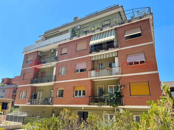 Appartamento trilocale in vendita in Via Pietro Adami, Torrevecchia, Roma