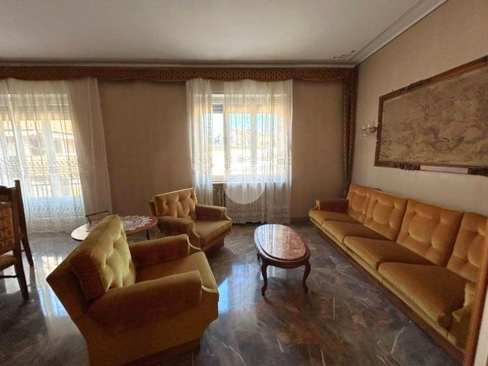 Appartamento quadrilocale in affitto in Via Giuseppe Oddone, Centro, Valenza