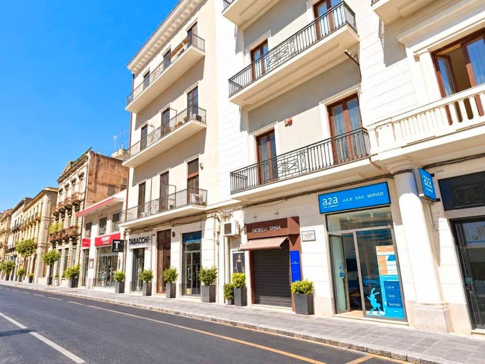 Appartamento con 6 locali in affitto in Corso Italia Europa, Catania
