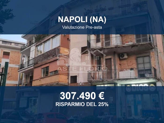 Appartamento con 5 locali in vendita in Via Alessandro Manzoni, Vomero Arenella, Napoli