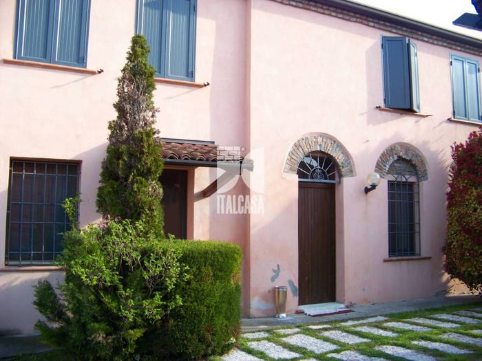 Casa con 6 locali in vendita in Pietole, Borgo Virgilio
