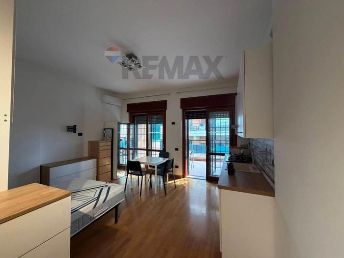 Appartamento monolocale in affitto in Morena, Roma