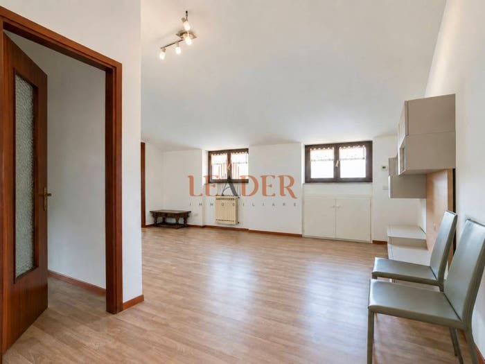 Appartamento trilocale in vendita in Via Ripa, Centro, Zogno