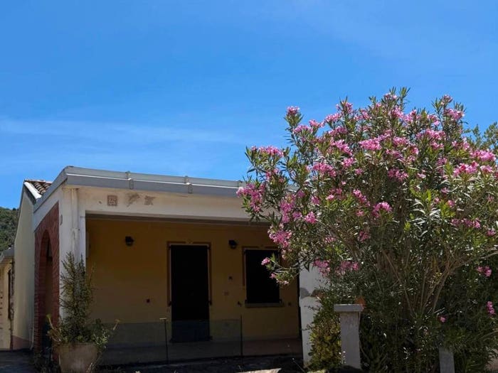 Casa bilocale in vendita in Via Monte Santo, Centro, Domus de Maria
