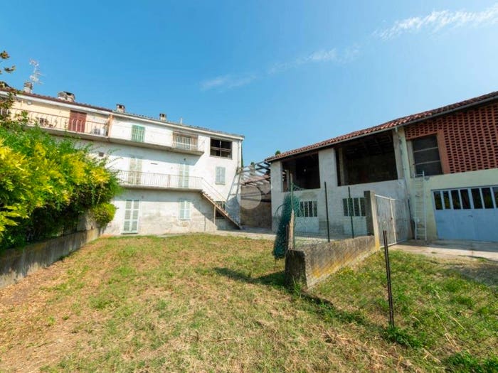 Casa con 6 locali in vendita in Via Roma, Terruggia