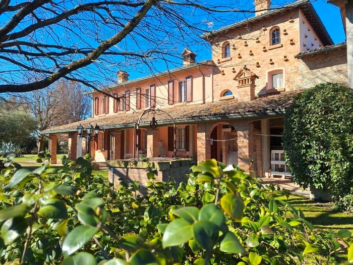 Casa con 6 locali in vendita in Via Maglianella, Carpena, Forlì